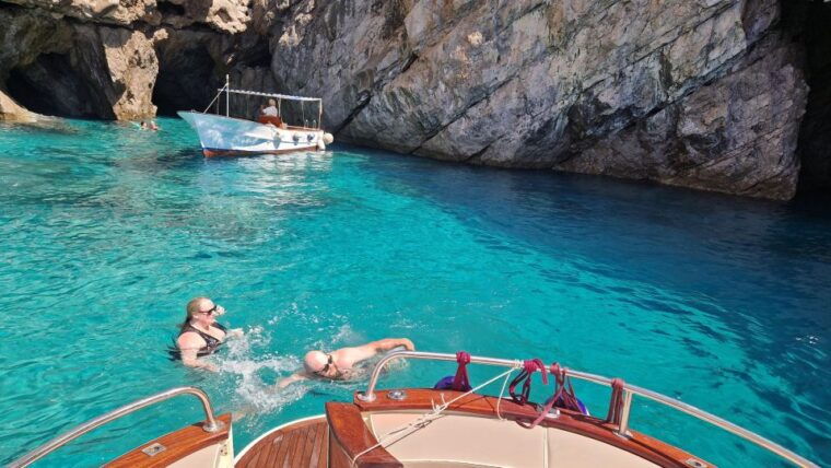 capri-2-hours-private-boat-from-capri