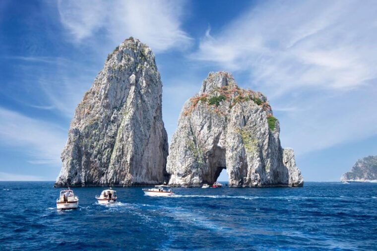 capri-small-group-blue-grotto