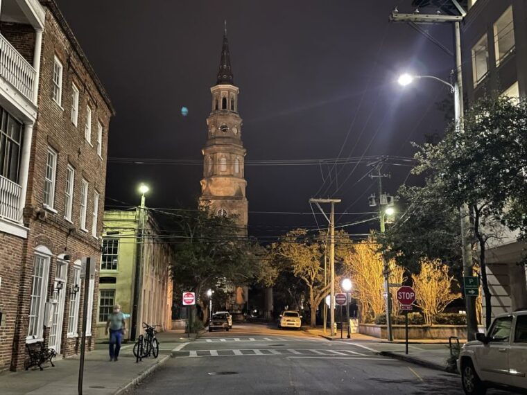 charleston-haunted-history-tour-learn-to-see-a-ghost
