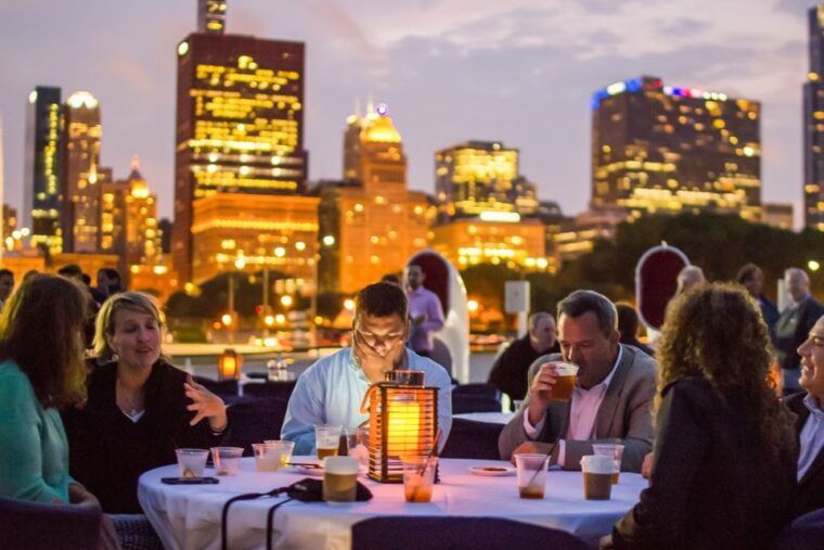 chicago-fireworks-cruise-with-lake-or-river-viewing-options