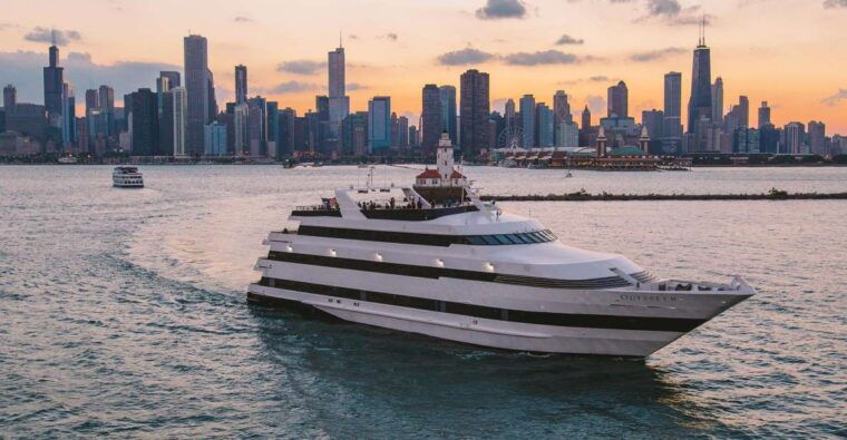 chicago-lake-michigan-gourmet-lunch-or-dinner-cruise