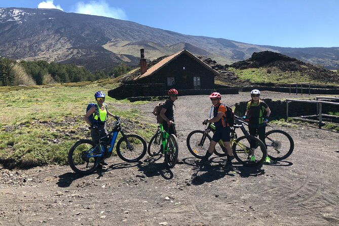 complete-tour-of-etna-by-e-mtb