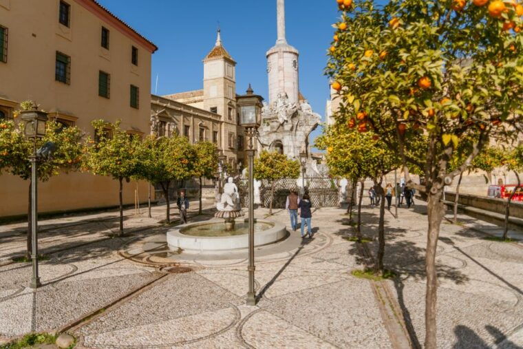 cordoba-city-sightseeing-hop-on-hop-off-bus-tour