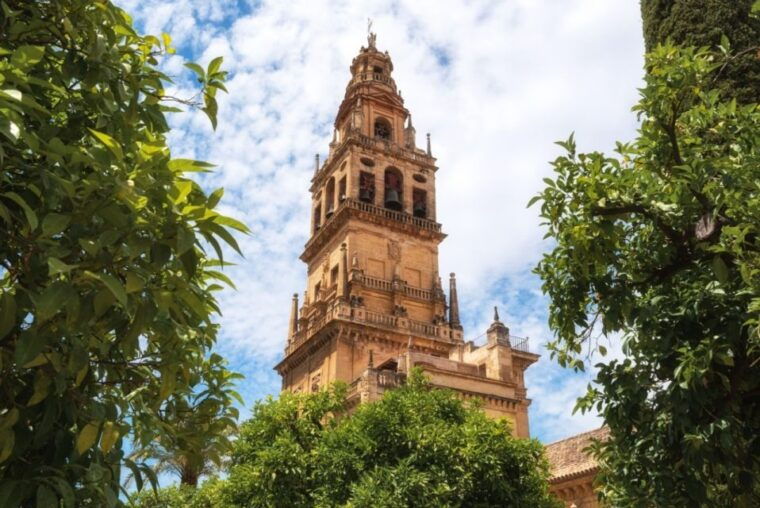 cordoba-mosque-jewish-quarter-and-alcazar-3-hour-tour