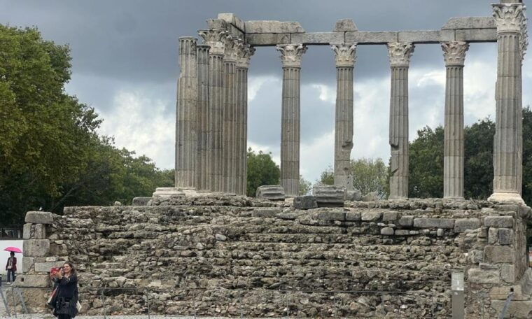 evora-winery-cork-factory-full-day-private-transport