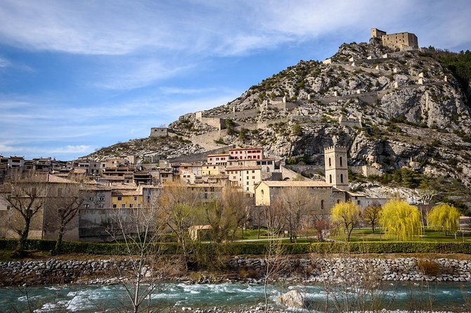 fabulous-red-canyon-and-entrevaux-private-full-day-tour
