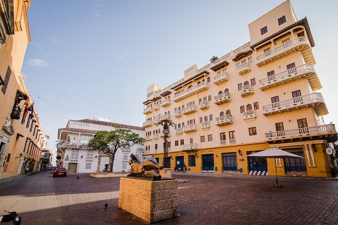 fortress-old-town-and-shopping-in-cartagena-only-for-cruisers