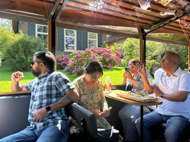 from-amsterdam-transfer-to-giethoorn