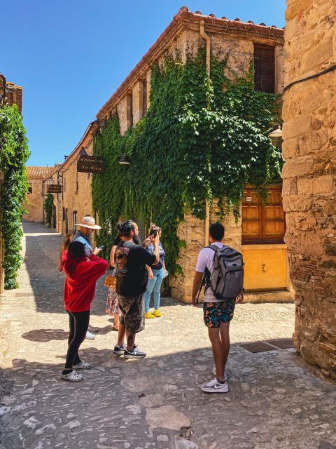 from-barcelona-small-group-tour-costa-brava-dali-museum