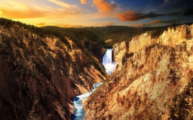 from-jackson-2-day-grand-teton-and-yellowstone-tour