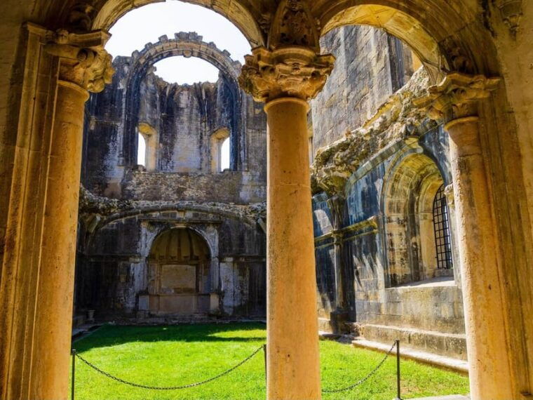 from-lisbon-privat-knights-templar-castle-tomar-day-trip