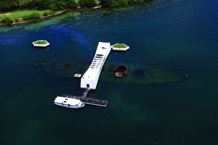 from-maui-kauai-or-kona-pearl-harbor-heroes-deluxe