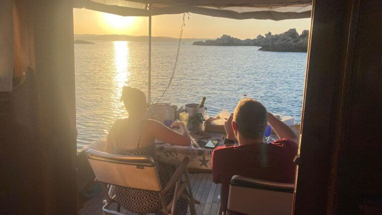 from-palau-boat-sunset-tour-to-la-maddalena-archipelago