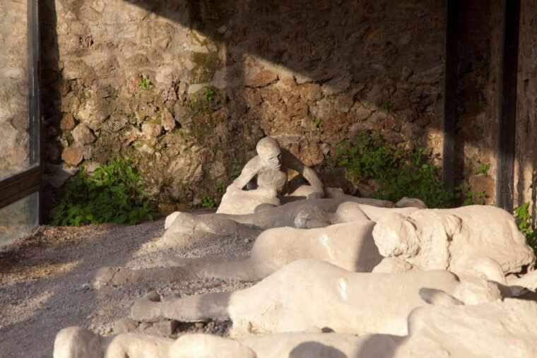from-sorrento-pompeii-guided-tour-small-group