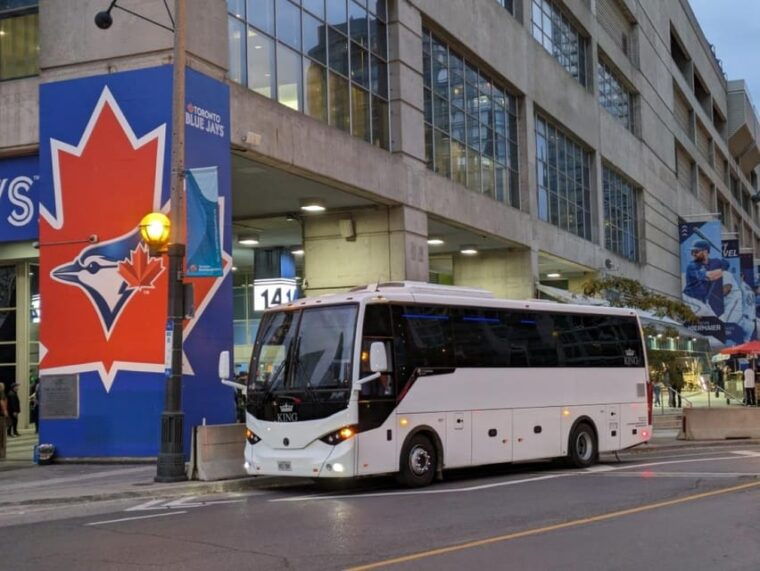 from-toronto-niagara-falls-bus-tour-with-boat-cruise