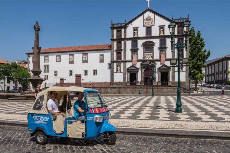 funchal-private-customizable-guided-tour-by-tuk-tuk