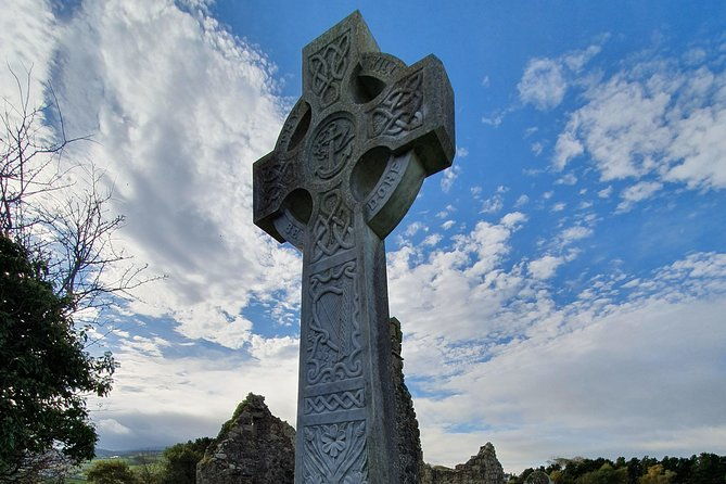 giants-causeway-carrick-a-rede-ropebridge-and-belfast-titanic-5-star-tour