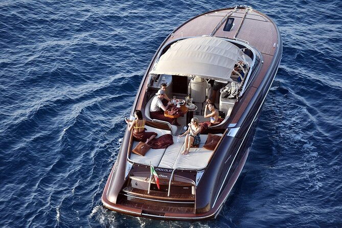 half-day-around-capri-by-rivarama-44-speedboat