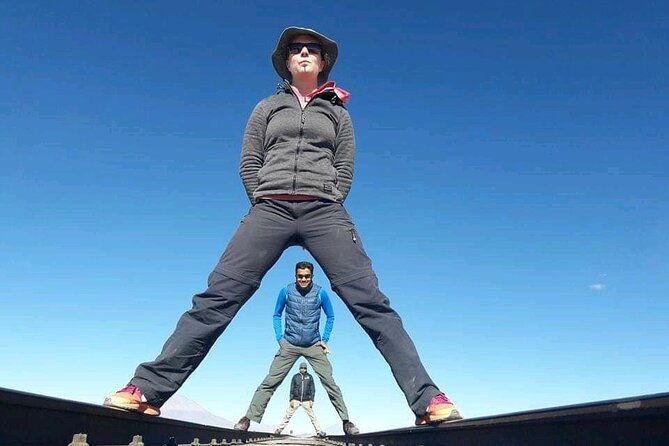 half-day-trip-to-uyuni-salt-flats-sunset-included