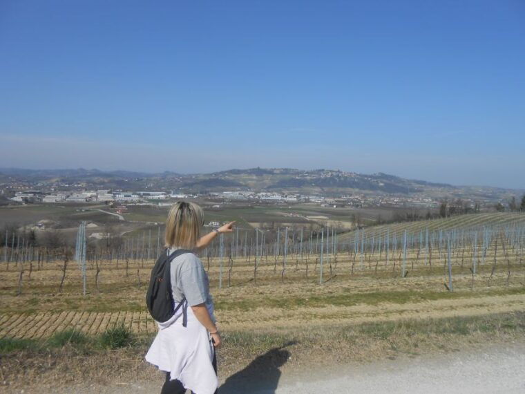 hiking-and-wine-tour-starting-from-alba-2