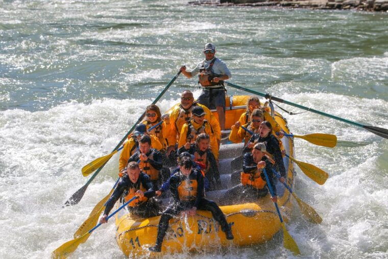 jackson-8-mile-classic-boat-whitewater-rafting-trip