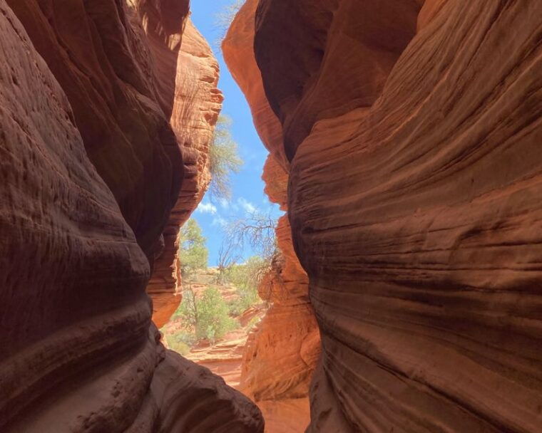 kanab-peek-a-boo-and-great-chamber-utv-guided-tour