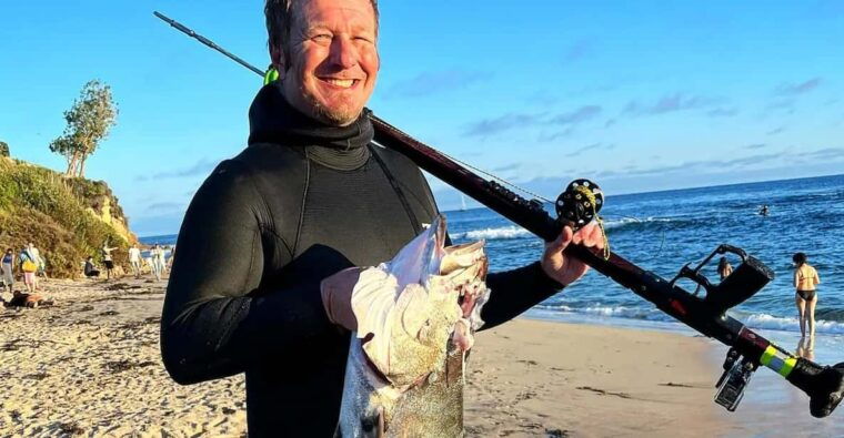 kelp-forest-spearfishing-adventure