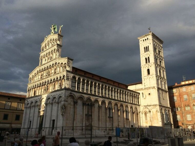 la-spezia-full-day-pisa-and-lucca-excursion