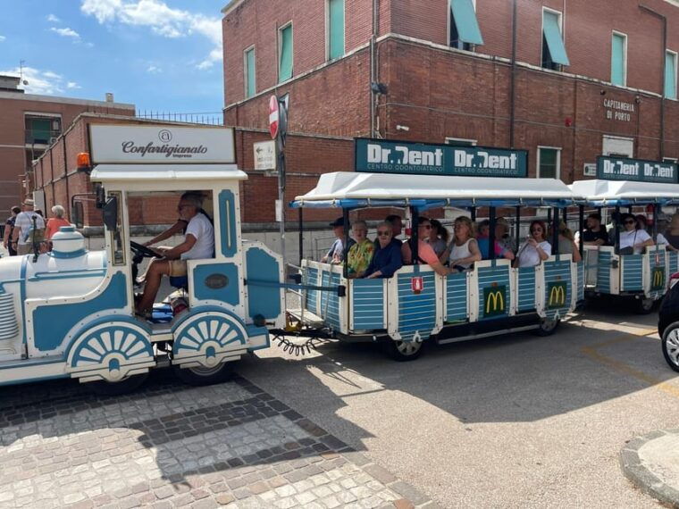 la-spezia-hop-on-hop-off-tour-with-train-and-tour-guide