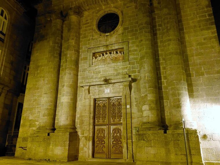 land-of-legends-meigas-night-tour-in-santiago
