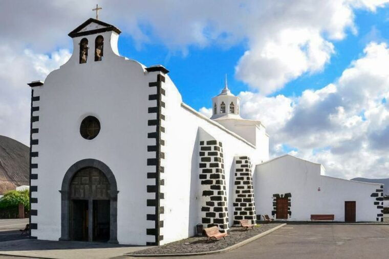 lanzarote-timanfaya-park-and-jameos-del-agua-full-day-tour