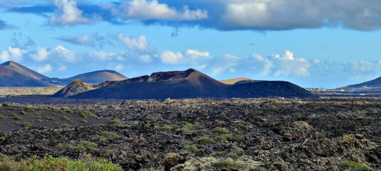 lanzarote-timanfaya-volcanic-natural-park-e-bike-tour