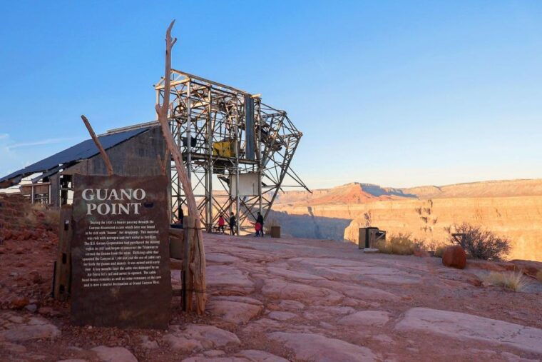 las-vegas-grand-canyon-flight-with-optional-skywalk-entry