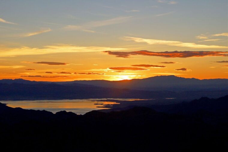 las-vegas-grand-canyon-helicopter-landing-tour