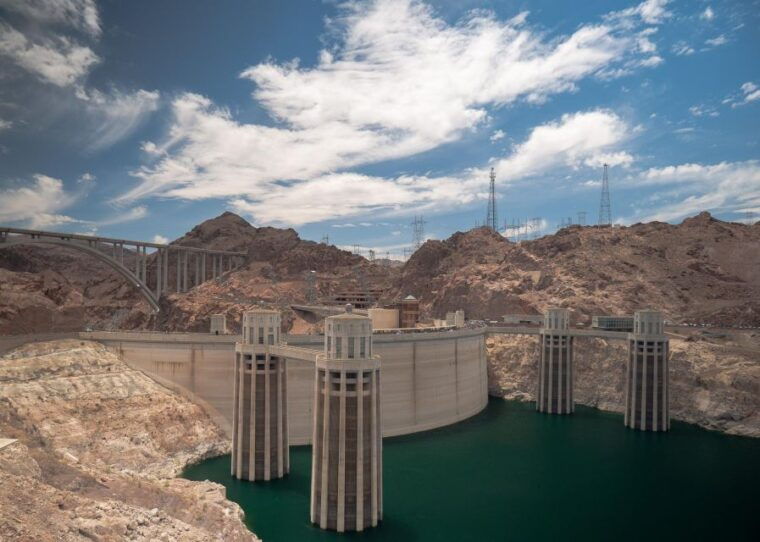 las-vegas-hoover-dam-valley-of-fire-boulder-city-day-tour