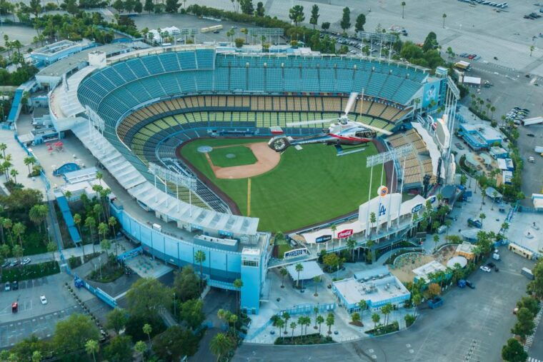 los-angeles-hollywood-beyond-helicopter-tour