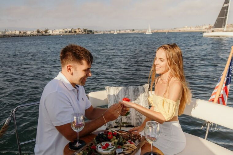 los-angeles-luxury-cruise-with-wine-cheese-sea-lions