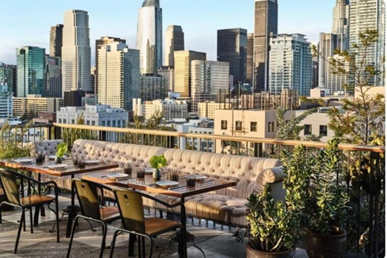 los-angeles-private-sightseeing-tour-in-a-limousine-4hrs