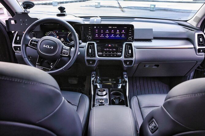 luxury-private-transfer-from-keflavik-airport-to-reykjavik