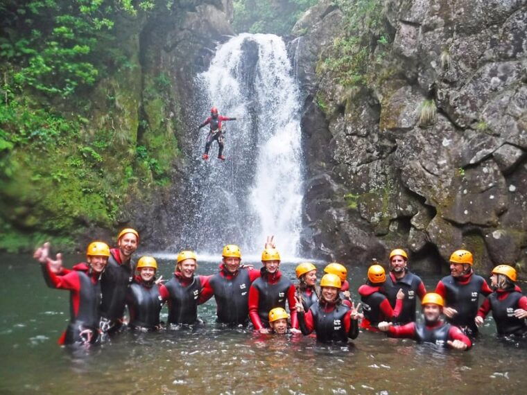 madeira-intermediate-level-2-canyoning-experience