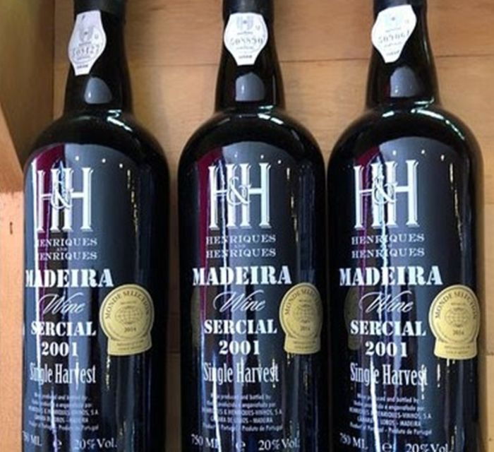madeira-wine-tasting-experience-honey-museum-and-cabo-girao