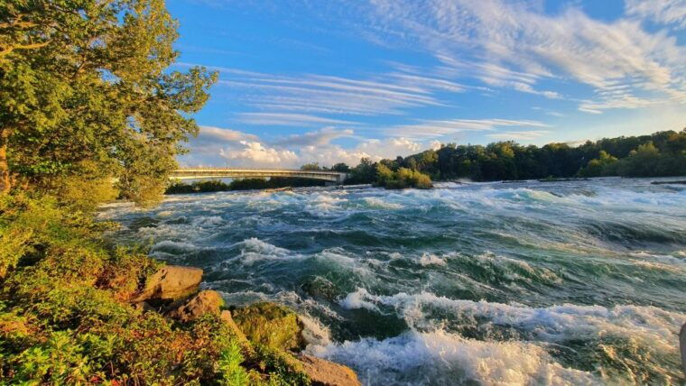 maid-of-the-mist-jetboat-ride-lunch-ice-cream-included
