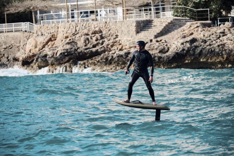 mallorca-electric-boat-efoil-jetboard-adventure