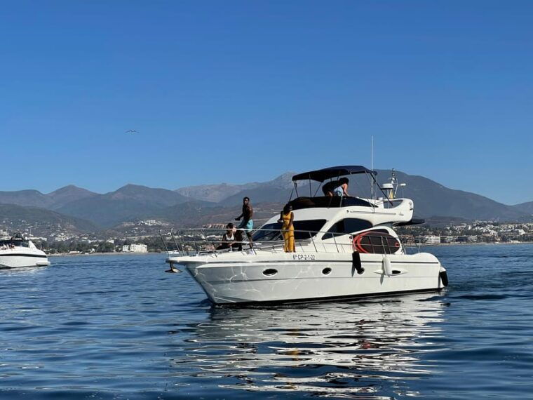 marbella-private-cruise-in-yacht