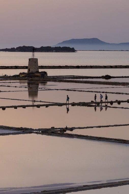 marsala-guided-salt-pans-walk-tour-with-windmill-visit