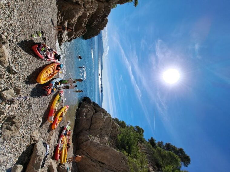 marseille-cote-bleue-calanques-half-day-kayak-tour
