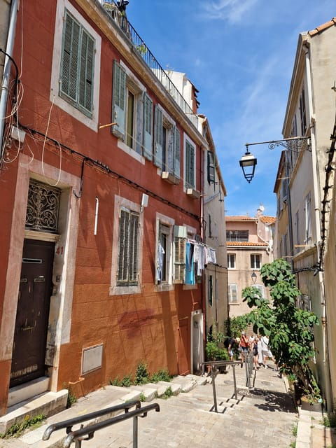 marseille-discover-the-old-town-with-a-marseillais