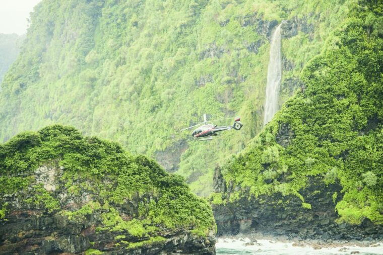 maui-road-to-hana-helicopter-waterfall-tour-with-landing