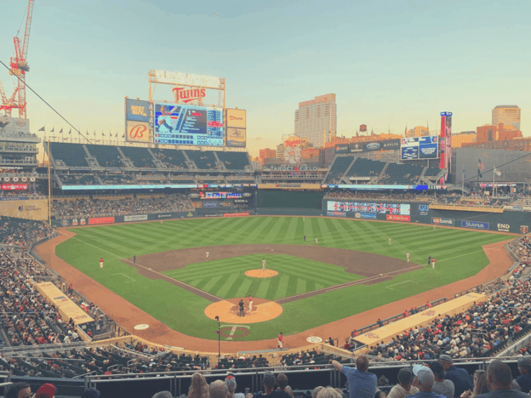 minnesota-twins-baseball-game-at-target-field