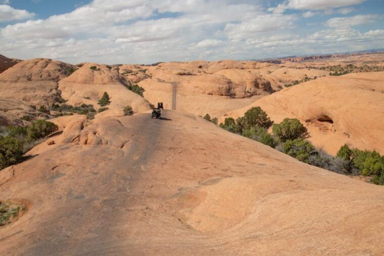 moab-hells-revenge-self-driven-guided-utv-tour